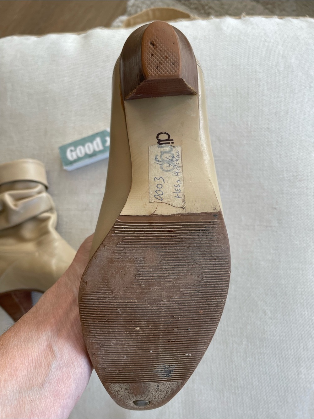 Vintage Dingo Heeled Cream Booties - Picture 10 of 14